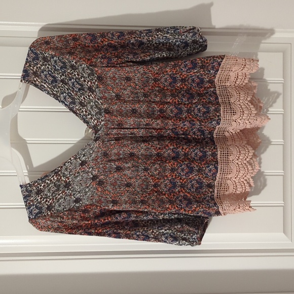 Cute boho top - Picture 3 of 3